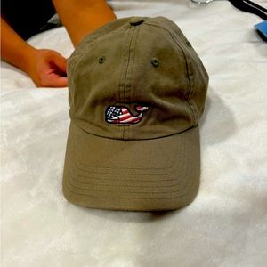 Army green vineyard vines hat